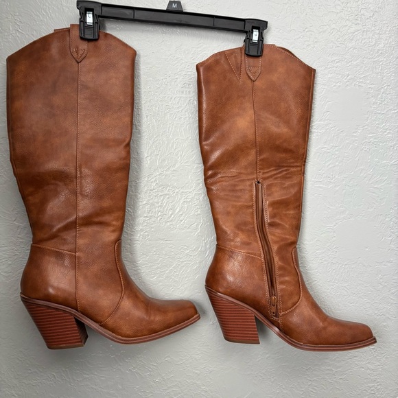 Brown Leather Knee-High Boots - Picture 4 of 9